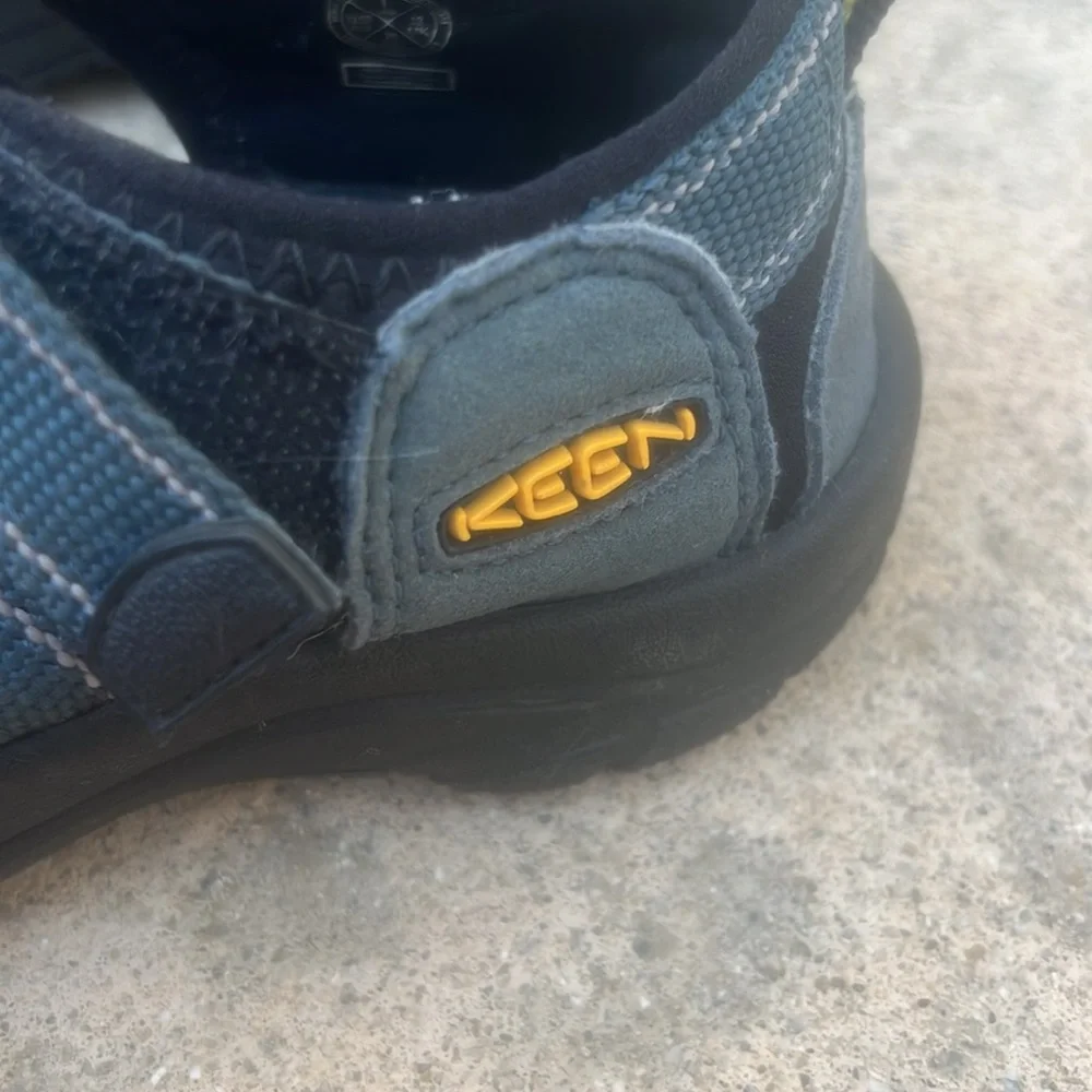 KEEN Newport H2 Kids Blue/Black Sandals Size 1
